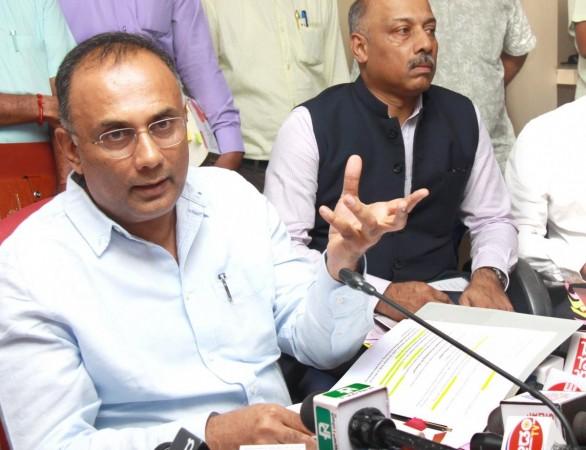 K'taka Health Minister promises control on rising cesarean deliveries