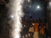 SC tells UP, Haryana to ban crackers in NCR region to curb air pollution