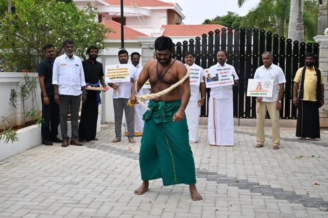 Anna University sexual assault case: TN BJP chief lashes himself in protest