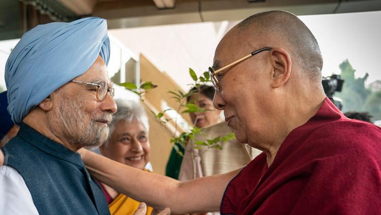 Will remember Manmohan Singh in prayers, says Dalai Lama
