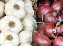 Cooking garlic, onions at high heat may be harmful to your heart: Study