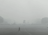 Delhi: IMD issues yellow alert for light rain, predicts drop in temperature