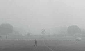 Delhi: IMD issues yellow alert for light rain, predicts drop in temperature