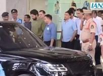 Allu Arjun visits injured boy at Hyderabad hospital