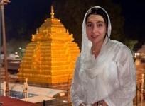 Sara Ali Khan visits Srisailam Mallikarjun Jyotirling temple