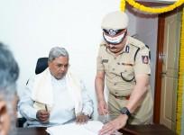 Create fear among criminals, fear-free atmosphere for common man: K'taka CM tells police