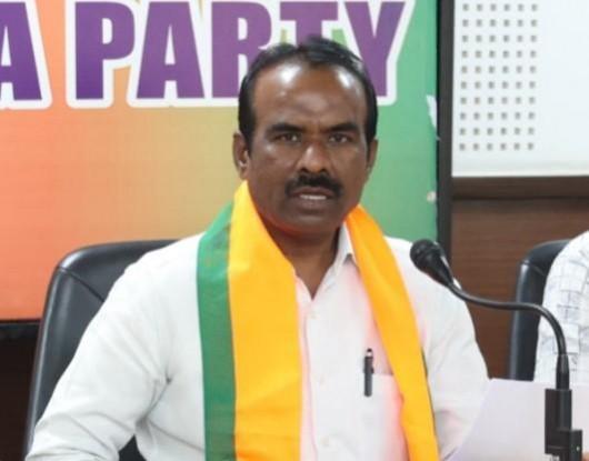 K'taka BJP slams Cong govt over giving royal treatment to Maoists