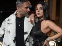 Honey Singh, Shehnaaz Gill Sheeshe Wali Chunni