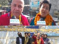 Kejriwal is in hearts of Delhiites: Atishi, Manish Sisodia rally people during roadshow