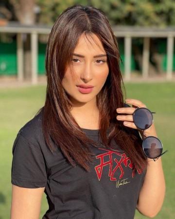 BB13 Fame Mahira Sharma dating cricketer Mohammed Siraj after breakup with Paras Chhabra [Details]