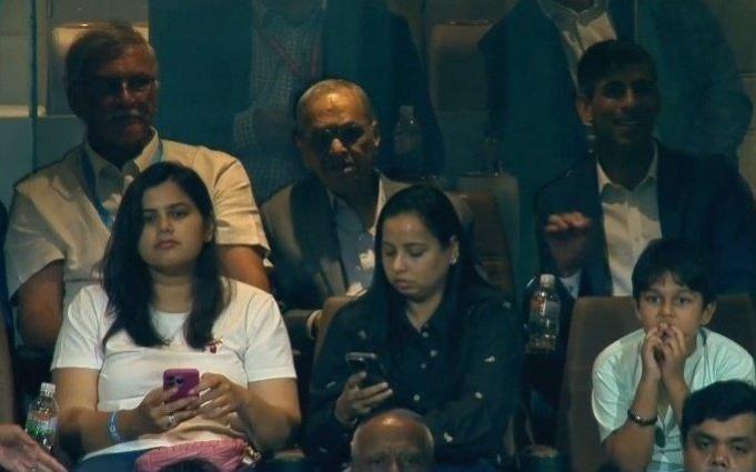 Rishi Sunak meets Jos Buttler , Suryakumar Yadav; Narayana Murthy, Bachchans, Aamir & Junaid Khan attend India vs England T20I at Wankhede Rishi Sunak meets Jos Buttler , Suryakumar Yadav; Narayana Murthy, Bachchans, Aamir & Junaid Khan attend India vs England T20I at Wankhede