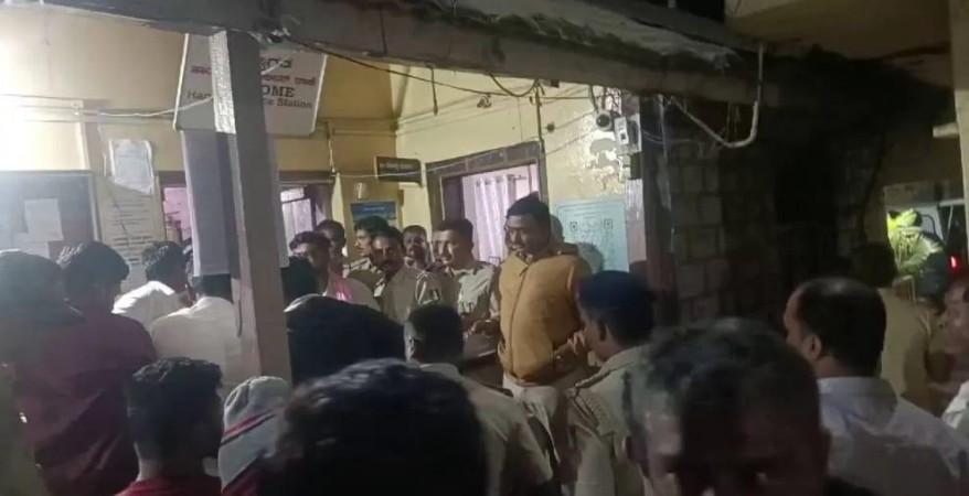 Karnataka cop stages protest with father's body, alleges SI's role in death Karnataka cop stages protest with father's body, alleges SI's role in death
