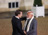 PM Modi meets 'friend' French President Emmanuel Macron in Paris