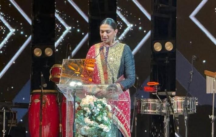 Deepika Padukone at Mumbai event Deepika Padukone at Mumbai event