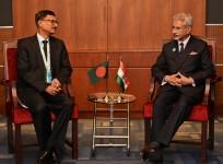 EAM Jaishankar meets B'desh Foreign Affairs Advisor, other counterparts in Muscat