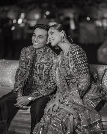 Anuv Jain gets married to longtime girlfriend Hridi Narang, kisses his lady love; Ayushmann Khurrana says 'Not me crying..' Anuv Jain gets married to longtime girlfriend Hridi Narang, kisses his lady love; Ayushmann Khurrana says 'Not me crying..'