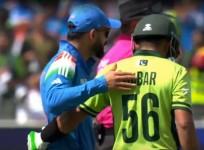 Champions Trophy: Kohli pats Babar on the back, photo of heartwarming gesture goes viral