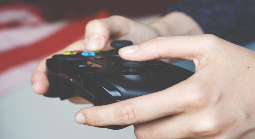 Over 3 hours of sedentary behaviour may up mental health risks in teenagers: Study Over 3 hours of sedentary behaviour may up mental health risks in teenagers: Study