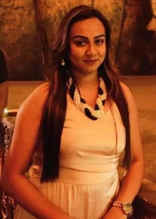 Bengal dancer dies in accident while escaping drunk youths