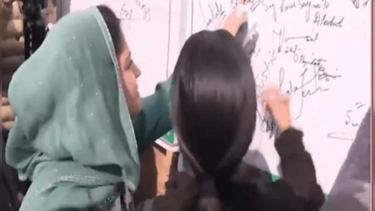 PDP leader Iltija Mufti launching signature campaign in support of ban on liquor in J&K. Iltija Mufti