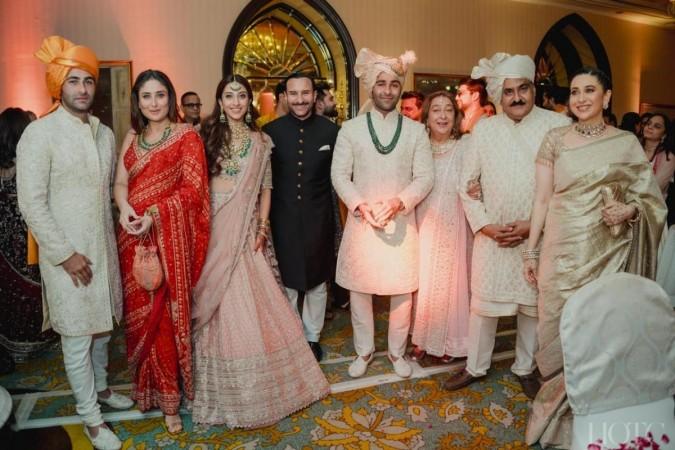 Shah Rukh Khan avoids paparazzi, secretly attends Aadar Jain-Alekha Advani's Wedding; Blesses Newlyweds Shah Rukh Khan avoids paparazzi, secretly attends Aadar Jain-Alekha Advani's Wedding; Blesses Newlyweds