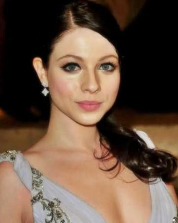 'Gossip Girl' star Michelle Trachtenberg dies at 39