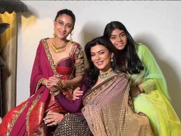 Sushmita Sen with daughters Sushmita Sen with daughters