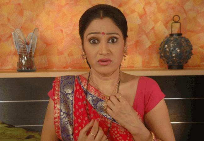 'Looks Old, Glow is Gone': Disha Vakani looks unrecognisable as she makes first public appearance in 8 Years after leaving TMKOC; fans shocked  [Then & Now Pics]