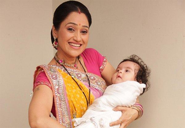 'Looks Old, Glow is Gone': Disha Vakani looks unrecognisable as she makes first public appearance in 8 Years after leaving TMKOC; fans shocked  [Then & Now Pics]