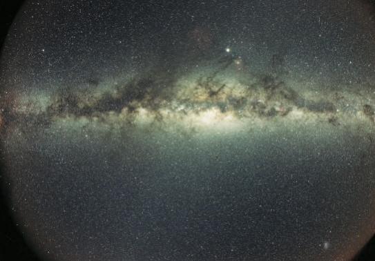 Astronomers unveil 1st 3D map of Milky Way interstellar dust properties Astronomers unveil 1st 3D map of Milky Way interstellar dust properties