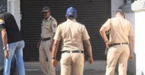 Mumbai police busts high-profile sex racket, rescuing four models Mumbai police busts high-profile sex racket, rescuing four models