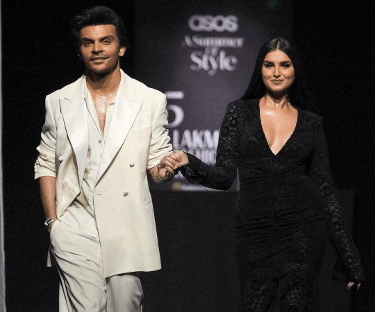 Tara Sutaria and Veer Pahariya took to the ramp in black and white outfits. Tara Sutaria-Veer Pahariya