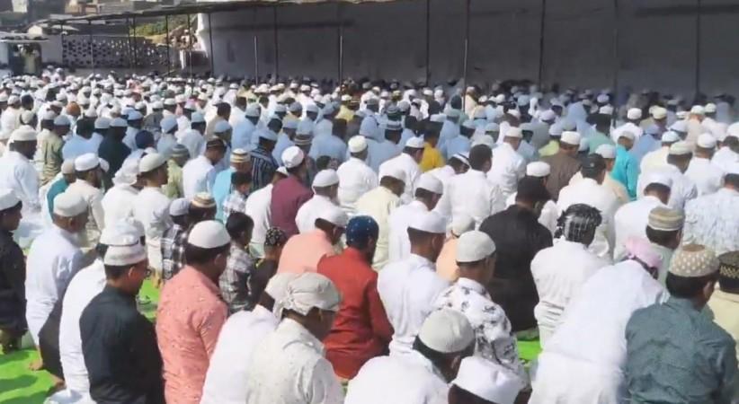 Eid prayers held peacefully in J&K as thousands throng to mosques Eid prayers held peacefully in J&K as thousands throng to mosques