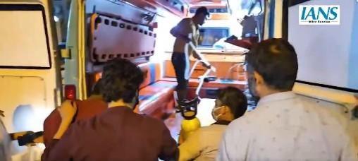 Fire breaks out at hospital in Delhi's Laxmi Nagar, no casualties reported Fire breaks out at hospital in Delhi's Laxmi Nagar, no casualties reported