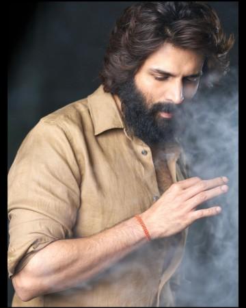 Kartik Aaryan-Sreeleela's BTS clips from Anurag Basu's film leak; Fans joke 'Will they release the film on Instagram?' Kartik Aaryan-Sreeleela's BTS clips from Anurag Basu's film leak; Fans joke 'Will they release the film on Instagram?'