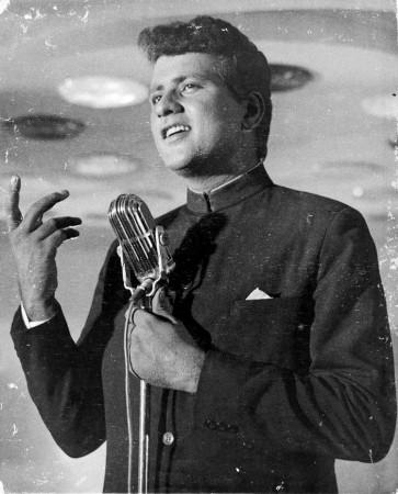 Manoj Kumar no more: Celebrating Bhart Kumar's iconic Films, Timeless Classics, unseen photos Manoj Kumar no more: Celebrating Bhart Kumar's iconic Films, Timeless Classics, unseen photos