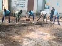 Students made to clean toilets in B'luru govt school despite Education Dept warnings