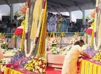 Prez Murmu, PM Modi pay floral tributes to Ambedkar in Parliament