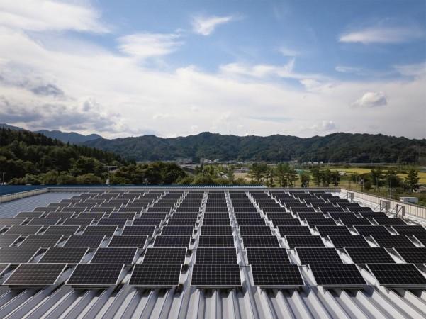 Apple has surpassed a 60 percent reduction in its global greenhouse gas emissions, part of its Apple 2030 goal to become carbon neutral across its entire footprint.