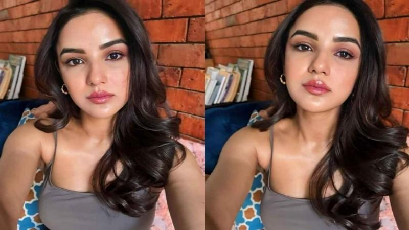 'Go ahead, troll me..:' Jasmin Bhasin on getting Lip Fillers and Botox [Then and now photos ]