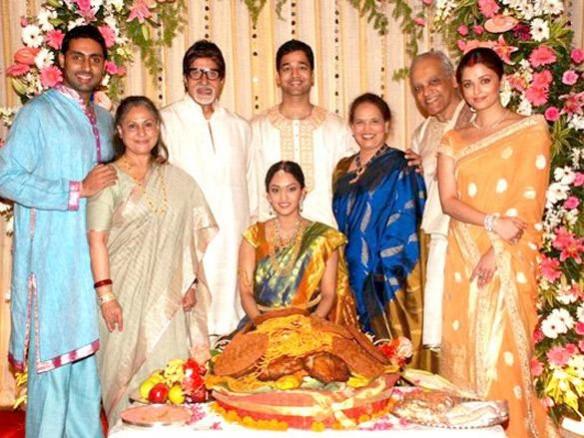 Slap to All Rumours': Aishwarya Ends Divorce Speculation with Abhishek, Shares Happy Family Photo Slap to All Rumours': Aishwarya Ends Divorce Speculation with Abhishek, Shares Happy Family Photo