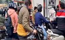 Panic buying of petrol, diesel in Kashmir as Srinagar-Jammu national highway shut after landslides