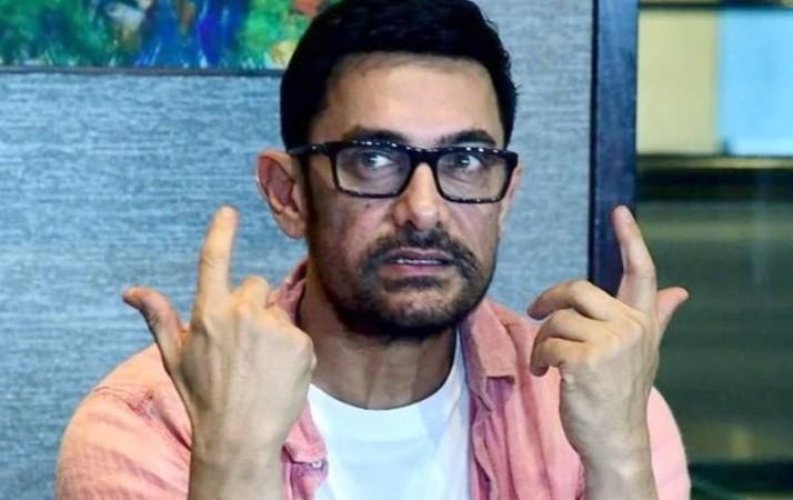 Aamir Khan gets emotional Aamir Khan gets emotional