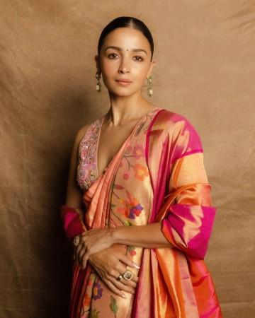 Waves 2025 Summit: Ranbir Kapoor, Alia Bhatt, SRK, Akshay Kumar seated together; Deepika Padukone sits with Mira Rajput [Inside Pics]