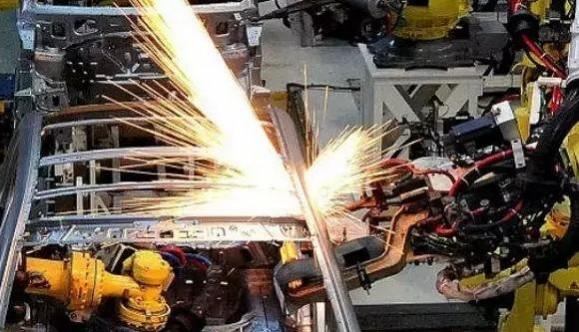 India's manufacturing activity surges to 10-month high in April: Report India's manufacturing activity surges to 10-month high in April: Report