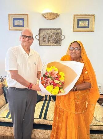 Padma Shri Begum Baitul gets royal welcome in Paris by RANA President Prem Bhandari Padma Shri Begum Baitul gets royal welcome in Paris