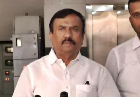 K'taka BJP MLA slams Congress for accusing him of disrespecting Tricolour K'taka BJP MLA slams Congress for accusing him of disrespecting Tricolour