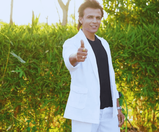 Abhijeet spoke about what prompted him to make a Tinder profile despite being married. Abhijeet Sawant