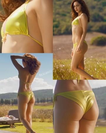Disha Patani goes bold in bikini ; flaunts bare back; fans say 'she overshadowed Kiara Advani's viral bikini look in War 2' Disha Patani goes bold in bikini ; flaunts bare back; fans say 'she overshadowed Kiara Advani's viral bikini look in War 2'