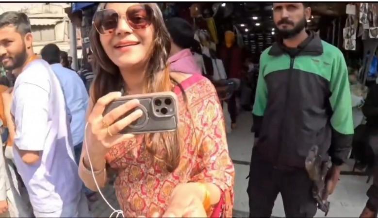A screenshot of video featuring Jyoti Malhotra with Pakistani guards Jyoti Malhotra
